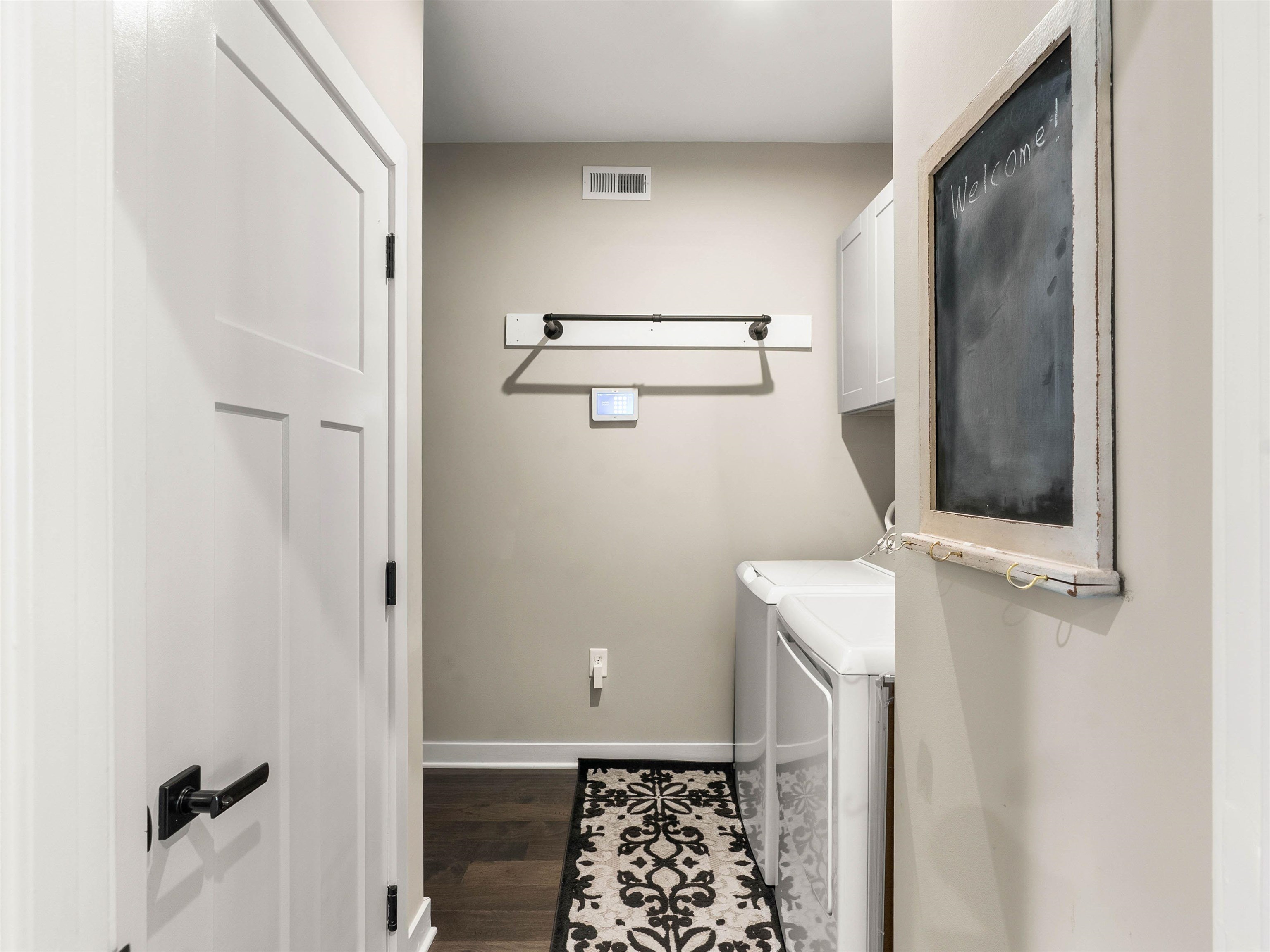 102 Mohegan Way Property Photo 35