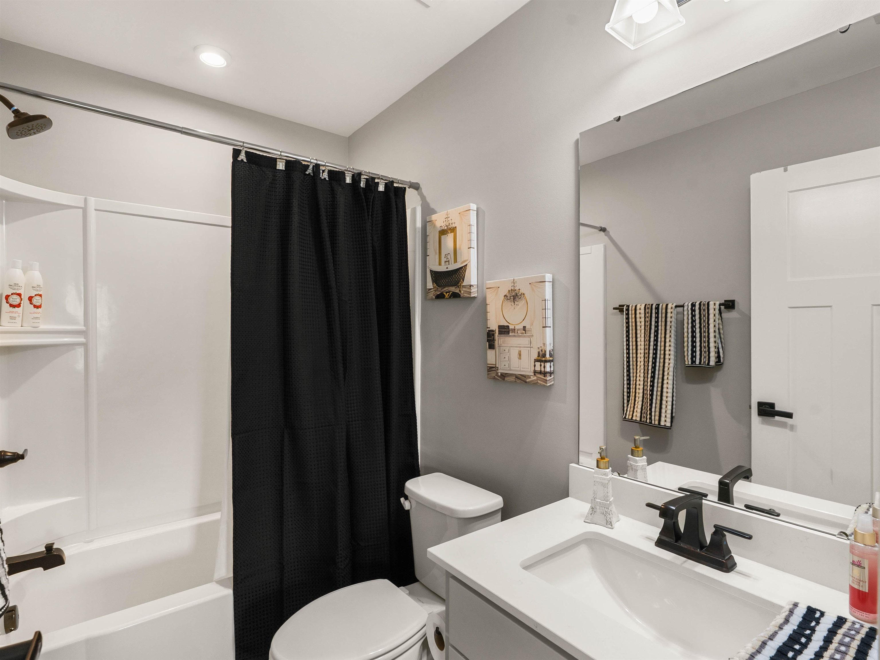 102 Mohegan Way Property Photo 44