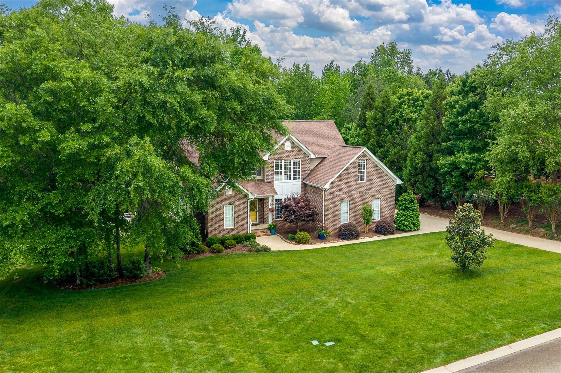 467 Sunset Pointe Drive Property Photo 4