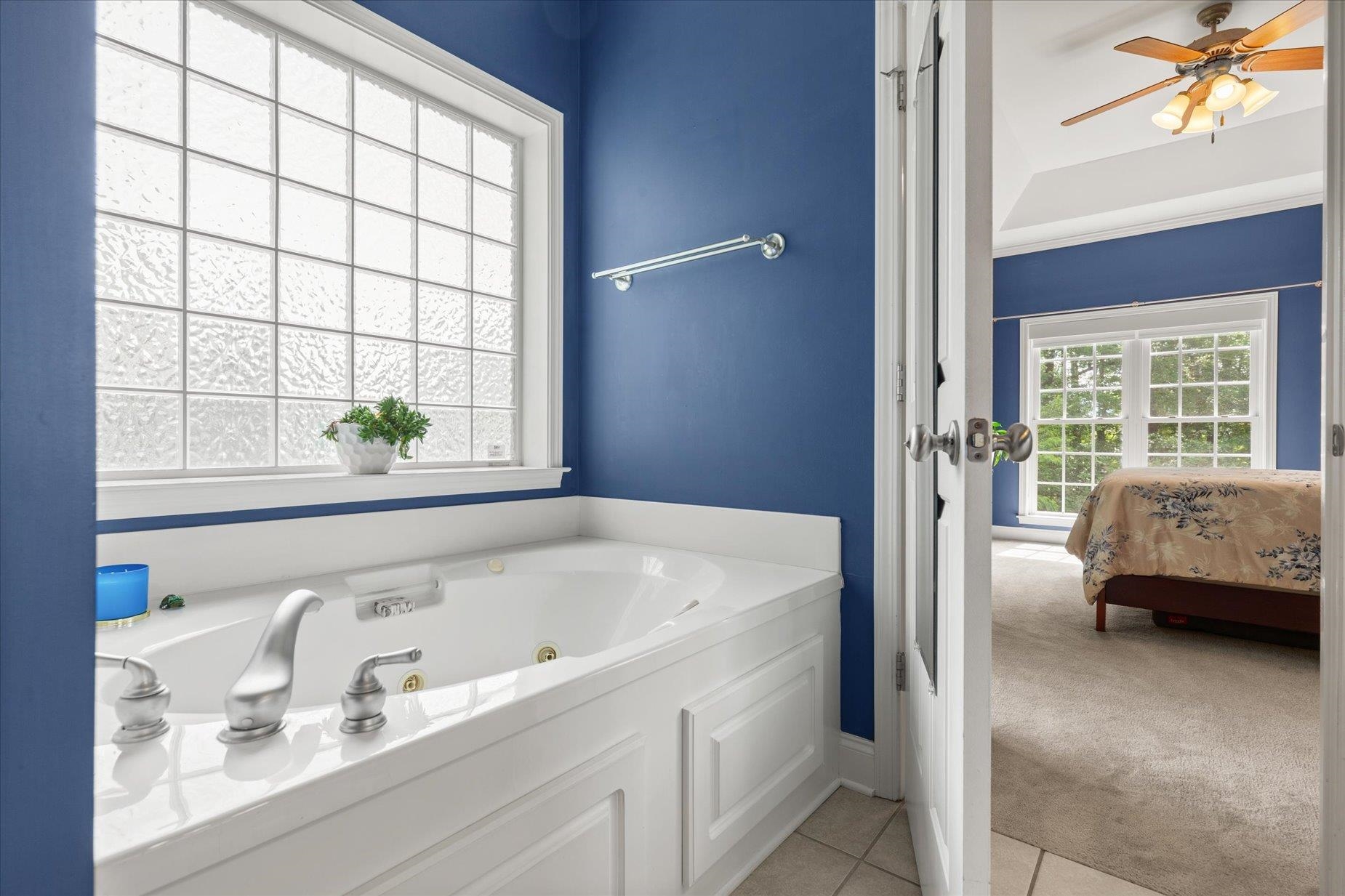 467 Sunset Pointe Drive Property Photo 17