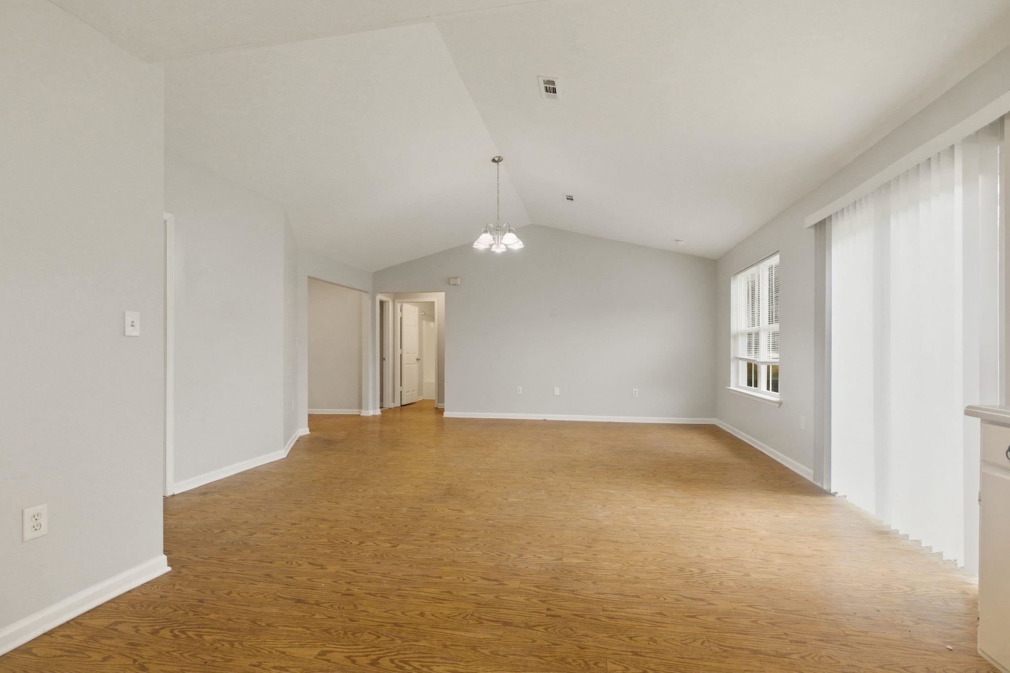 2000 Shalann Drive Property Photo 13