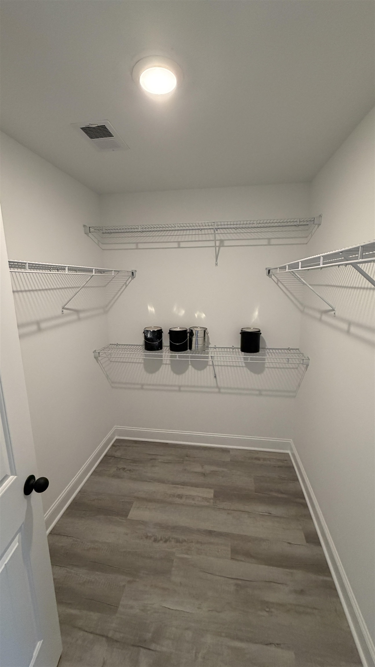 1079 N Green River Property Photo 9