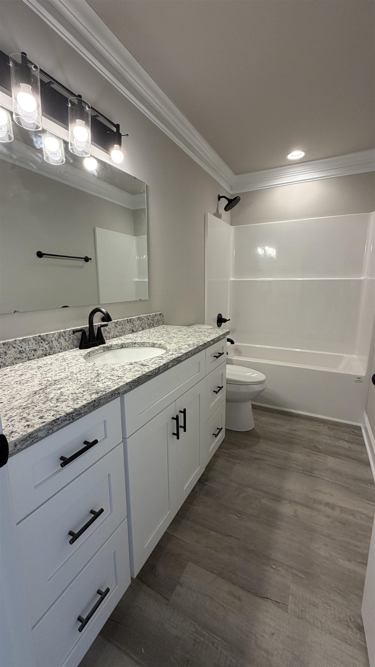 1079 N Green River Property Photo 11