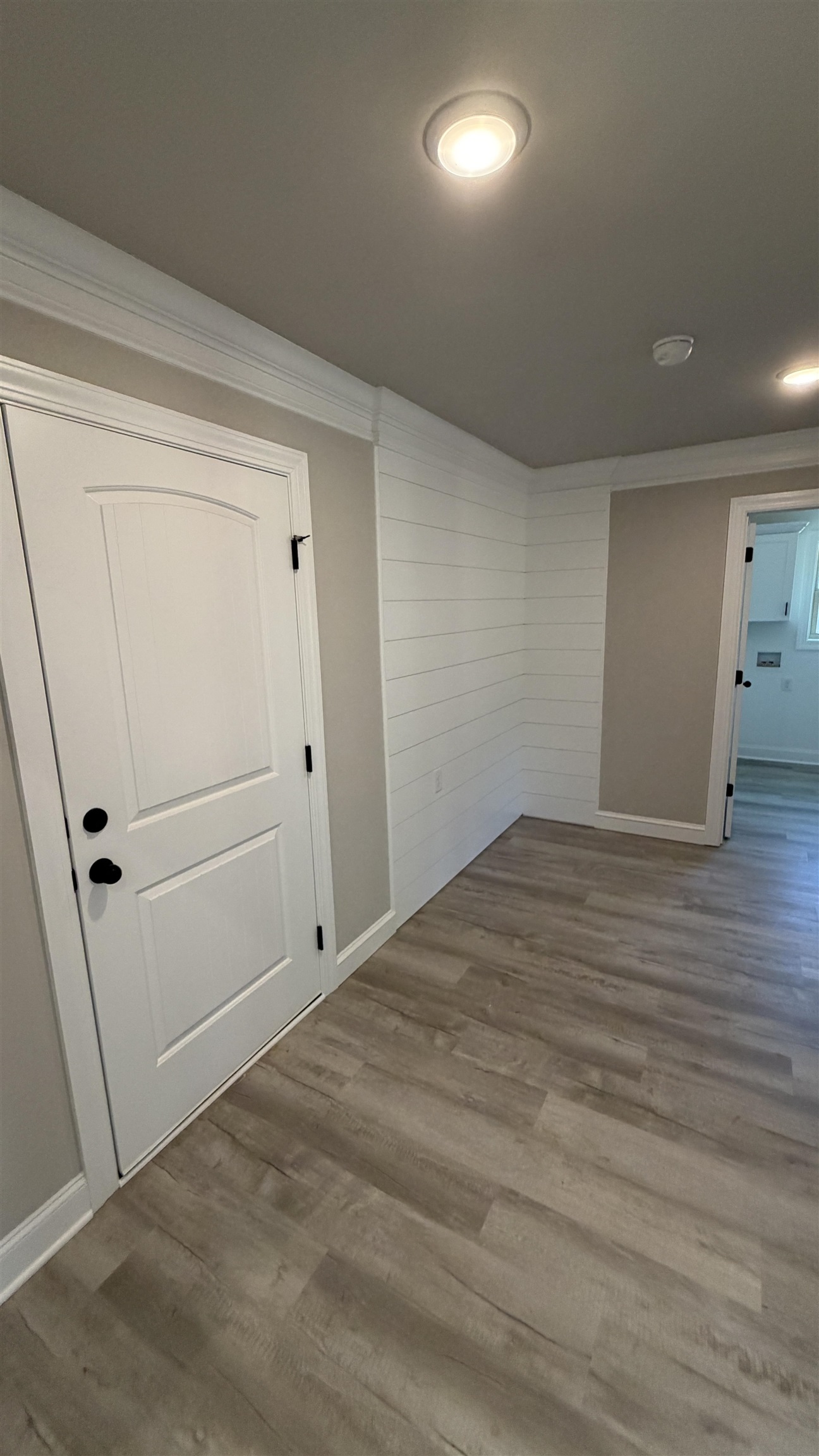 1079 N Green River Property Photo 12