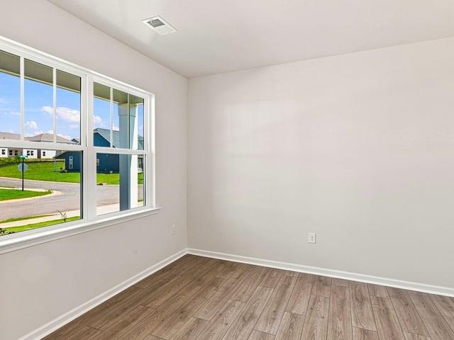 576 Landseer Drive Property Photo 7