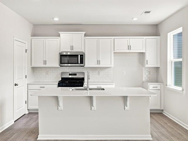 576 Landseer Drive Property Photo 12