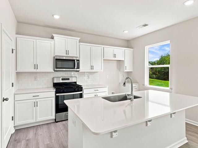 576 Landseer Drive Property Photo 13