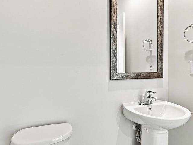576 Landseer Drive Property Photo 17