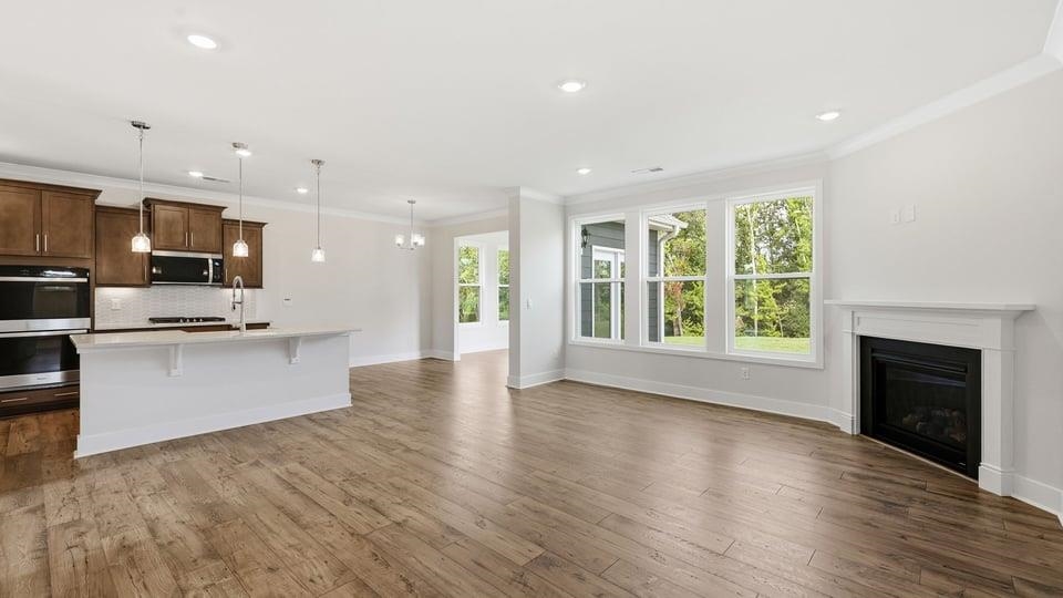 496 Inchmore Drive Property Photo 10