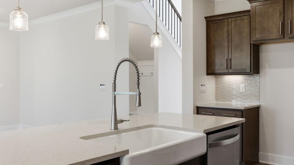 496 Inchmore Drive Property Photo 14