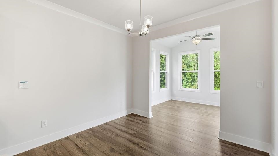 496 Inchmore Drive Property Photo 16