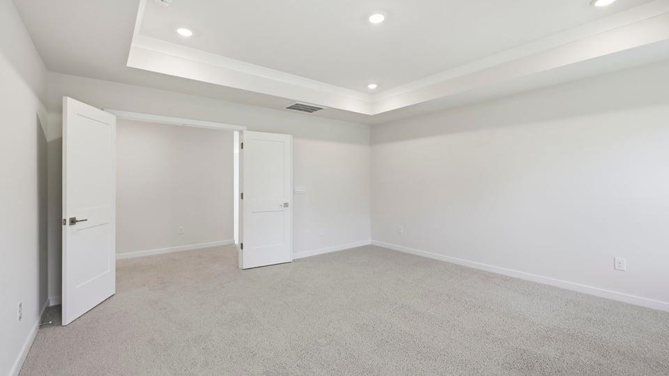 496 Inchmore Drive Property Photo 32