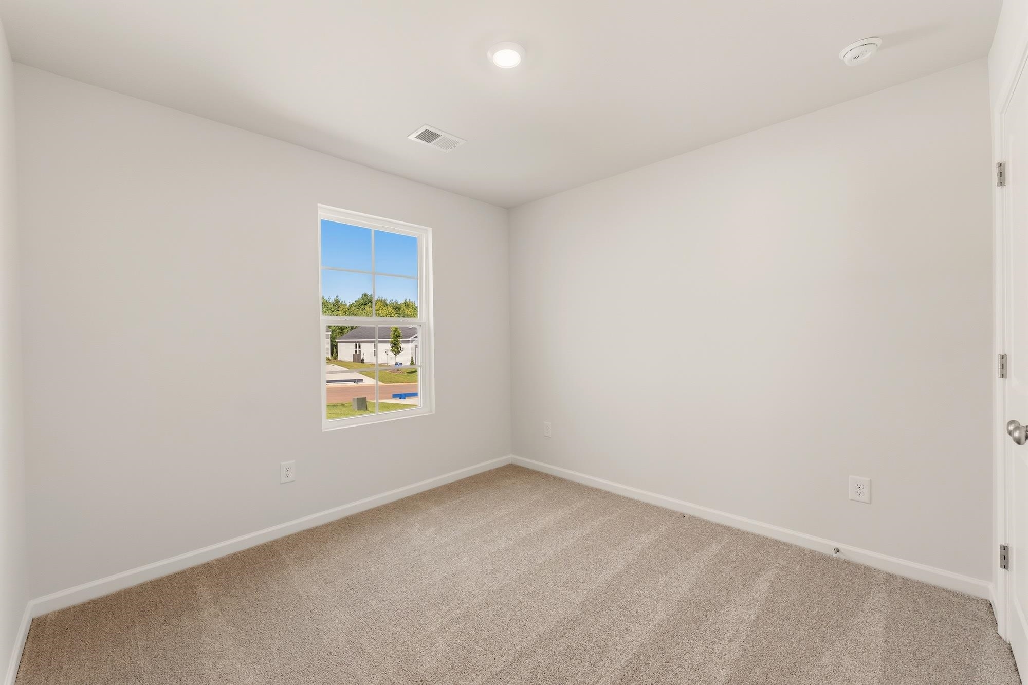 158 Cloverfield Lane Property Photo 13