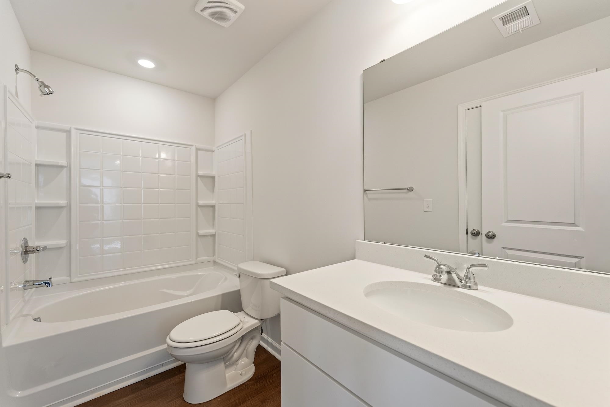 170 Cloverfield Lane Property Photo 16