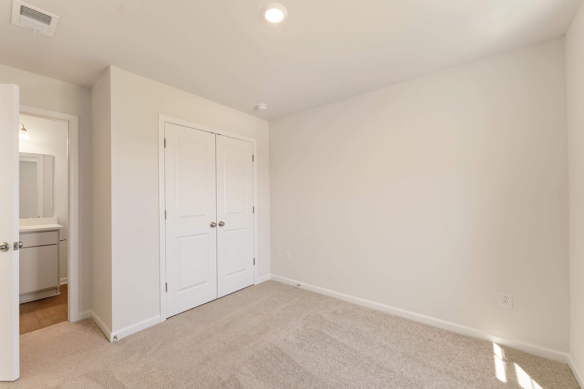 163 Cloverfield Lane Property Photo 15