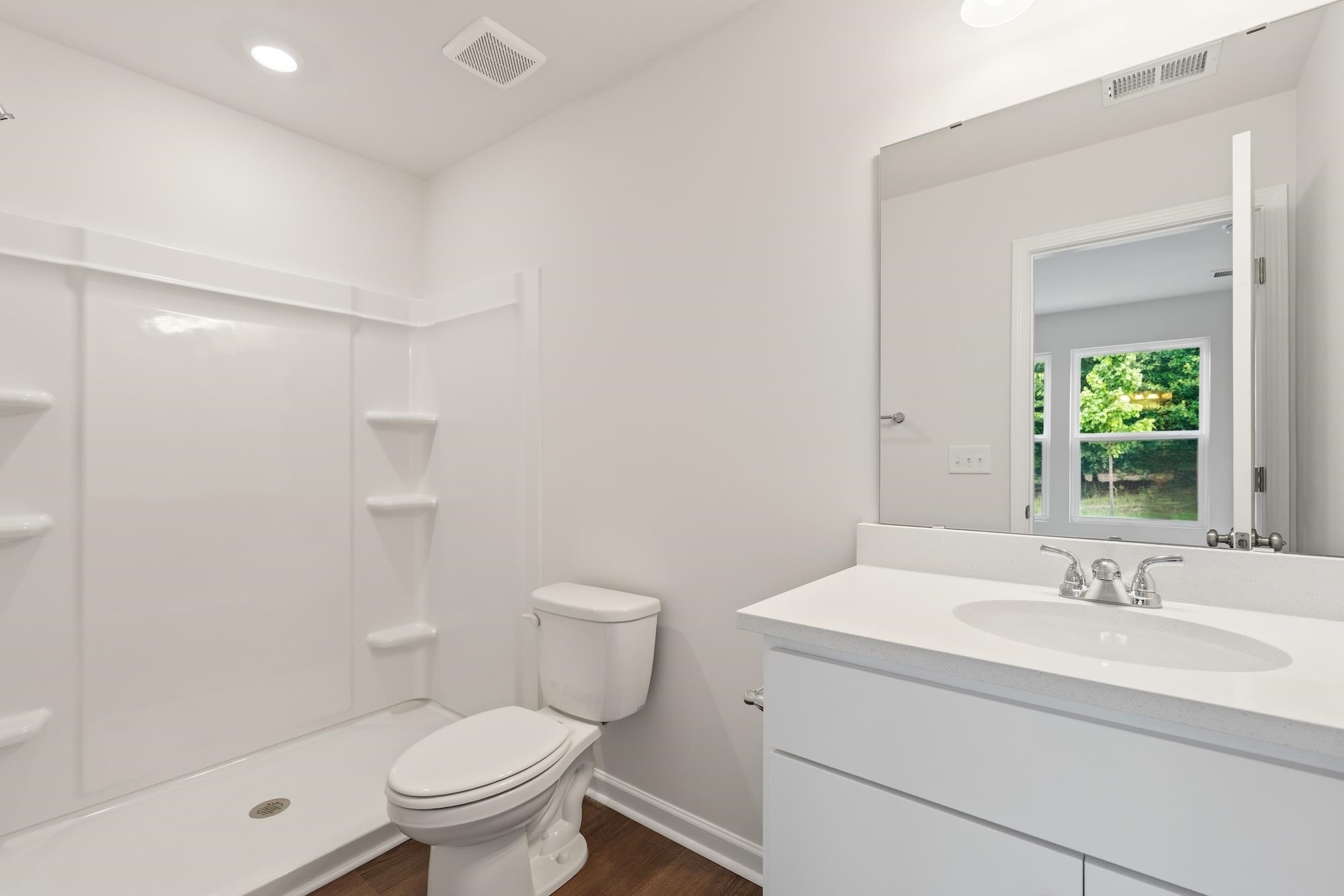 155 Cloverfield Lane Property Photo 10