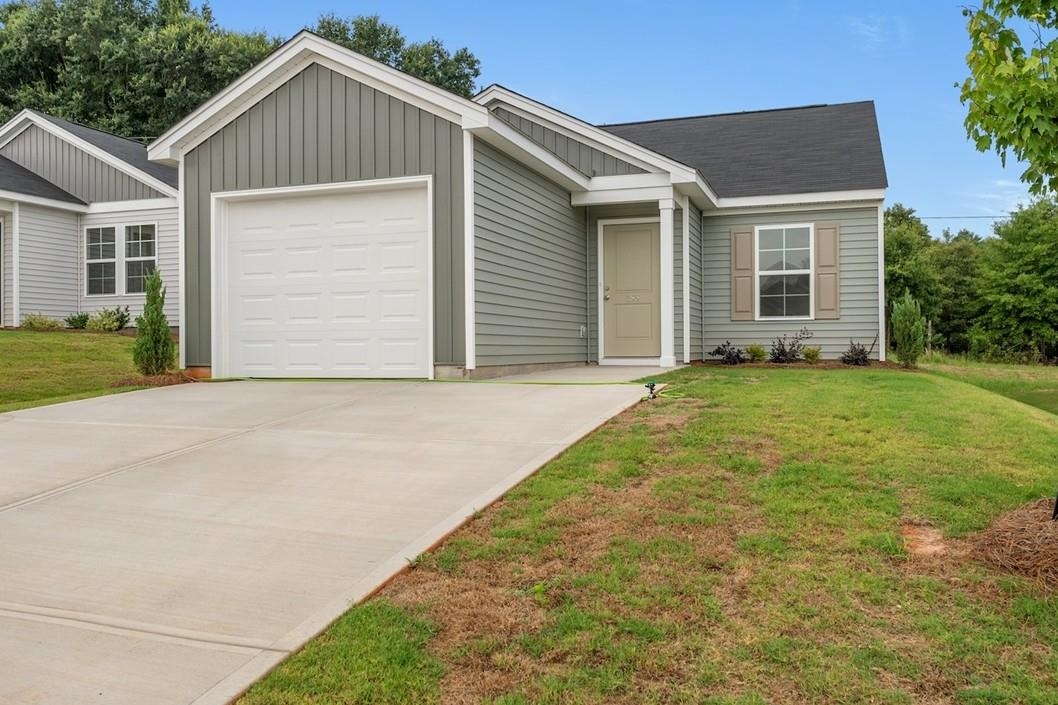 155 Cloverfield Lane Property Photo 16