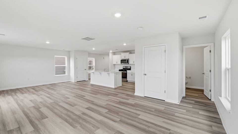 4130 Springshire Lane Property Photo 8