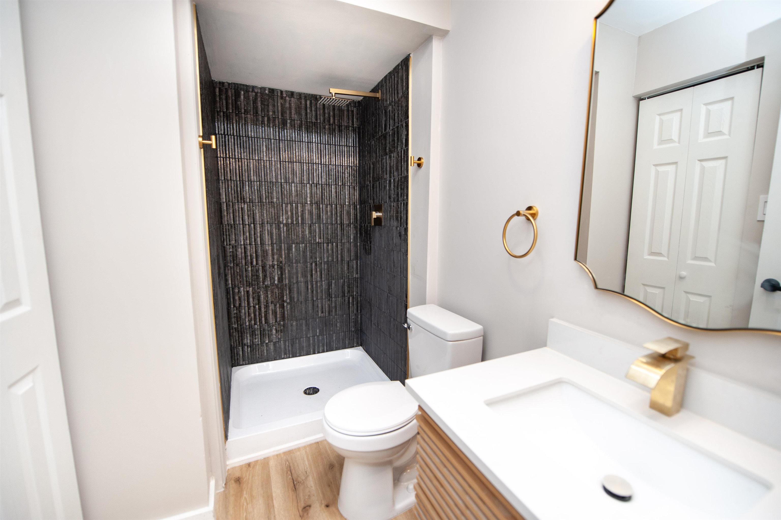 41 2nd Street Property Photo 7