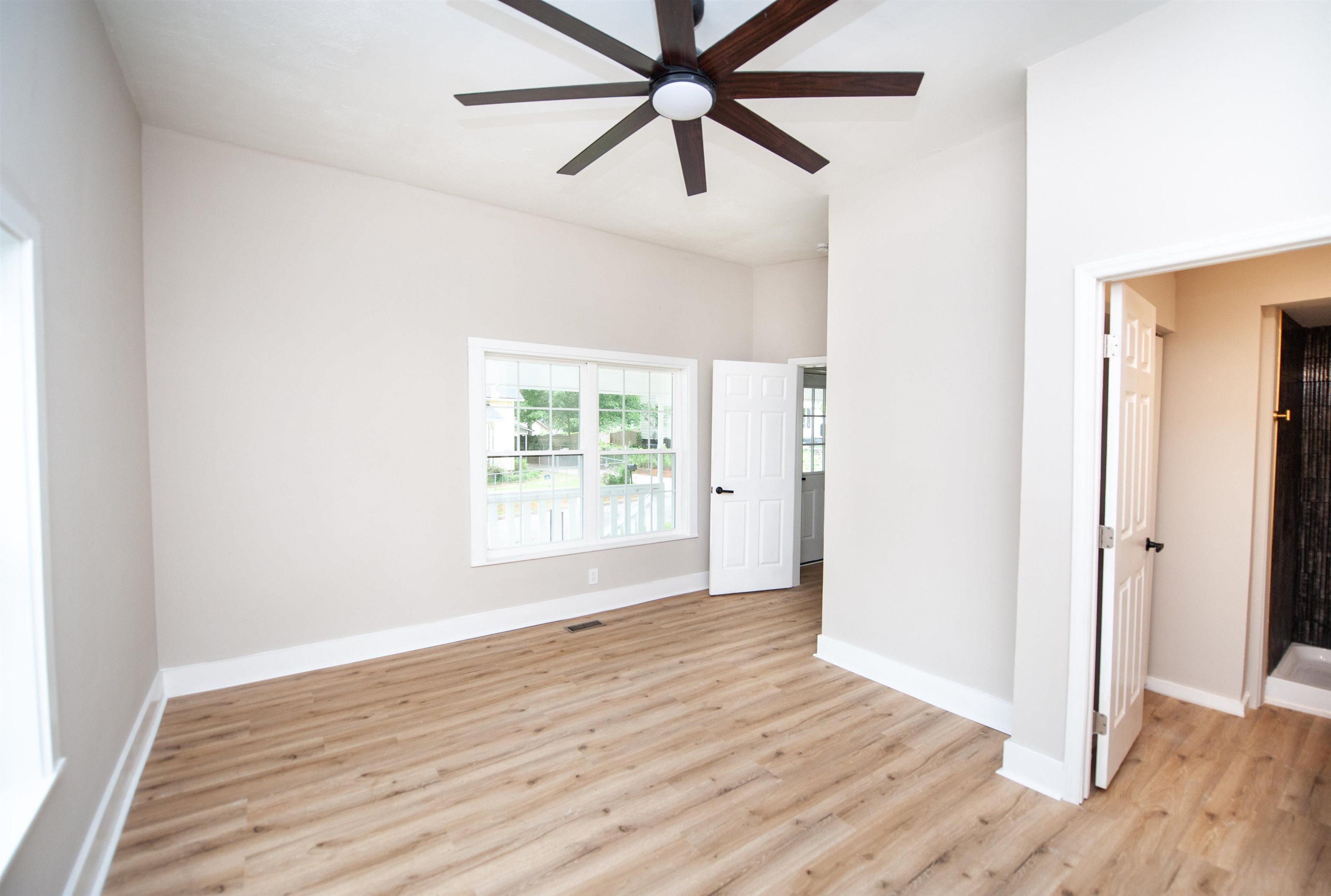 41 2nd Street Property Photo 8