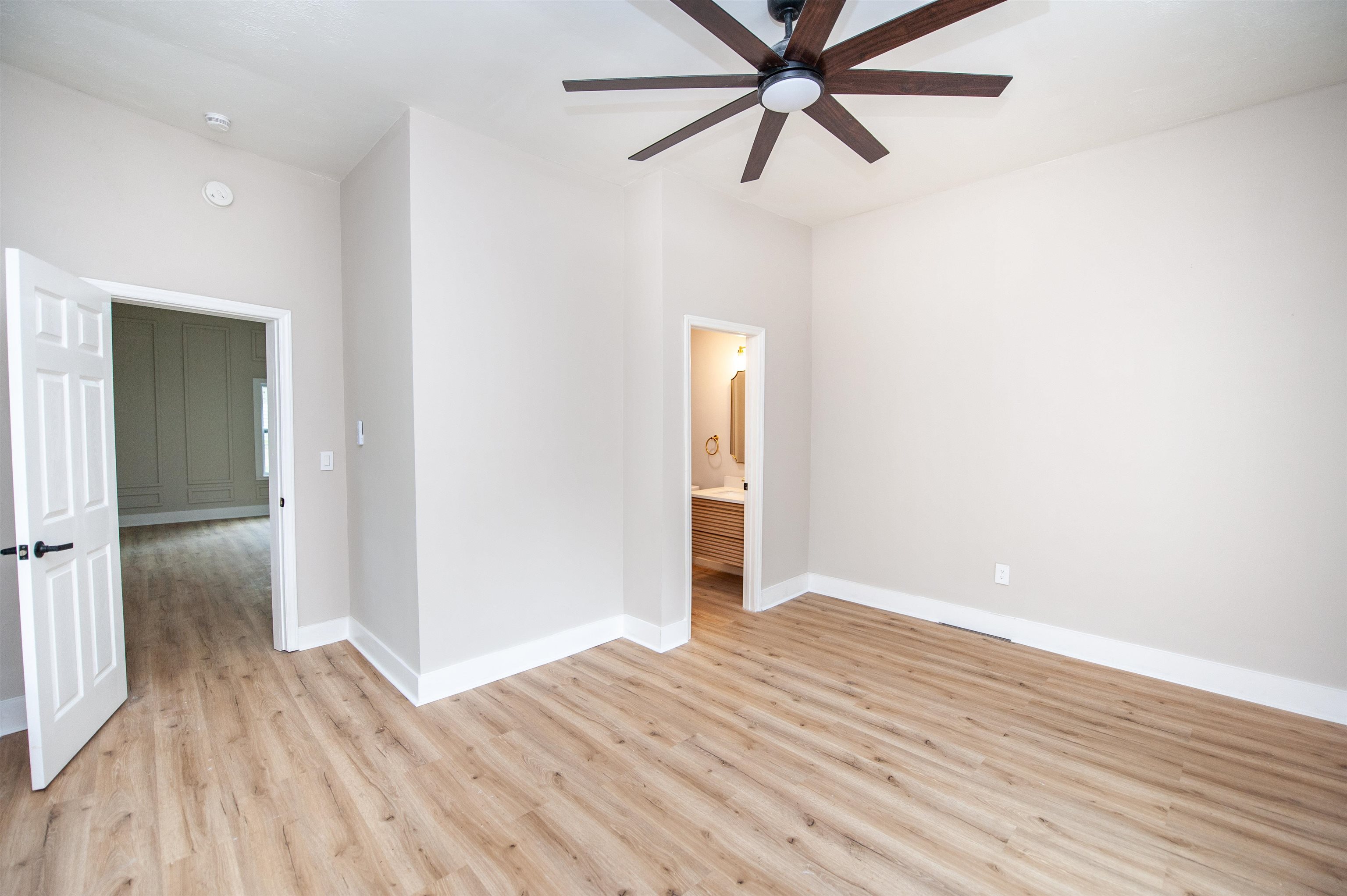 41 2nd Street Property Photo 9
