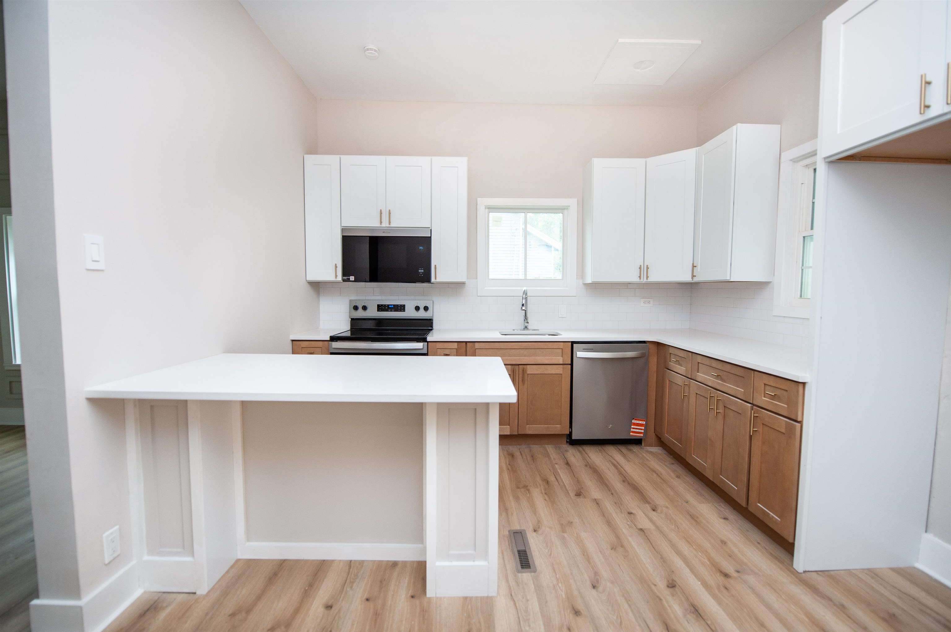 41 2nd Street Property Photo 10