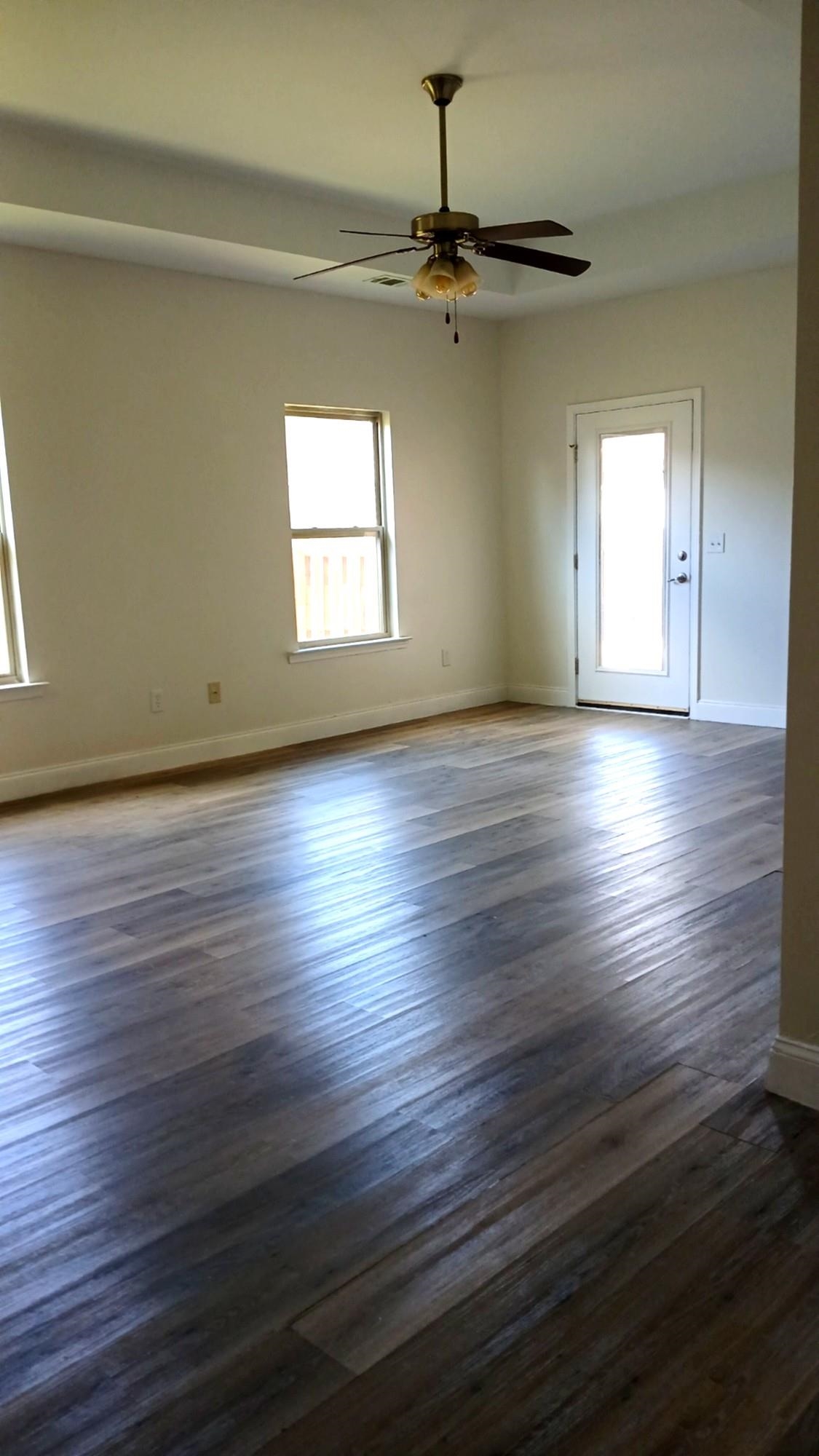 533 E Heatherstone Lane Property Photo 12