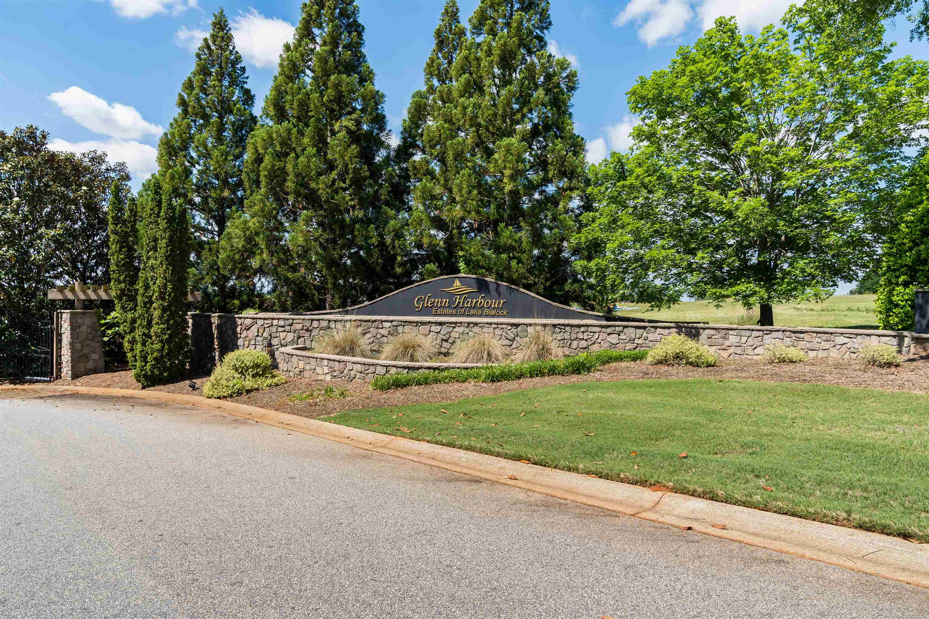 336925 Property Photo 2