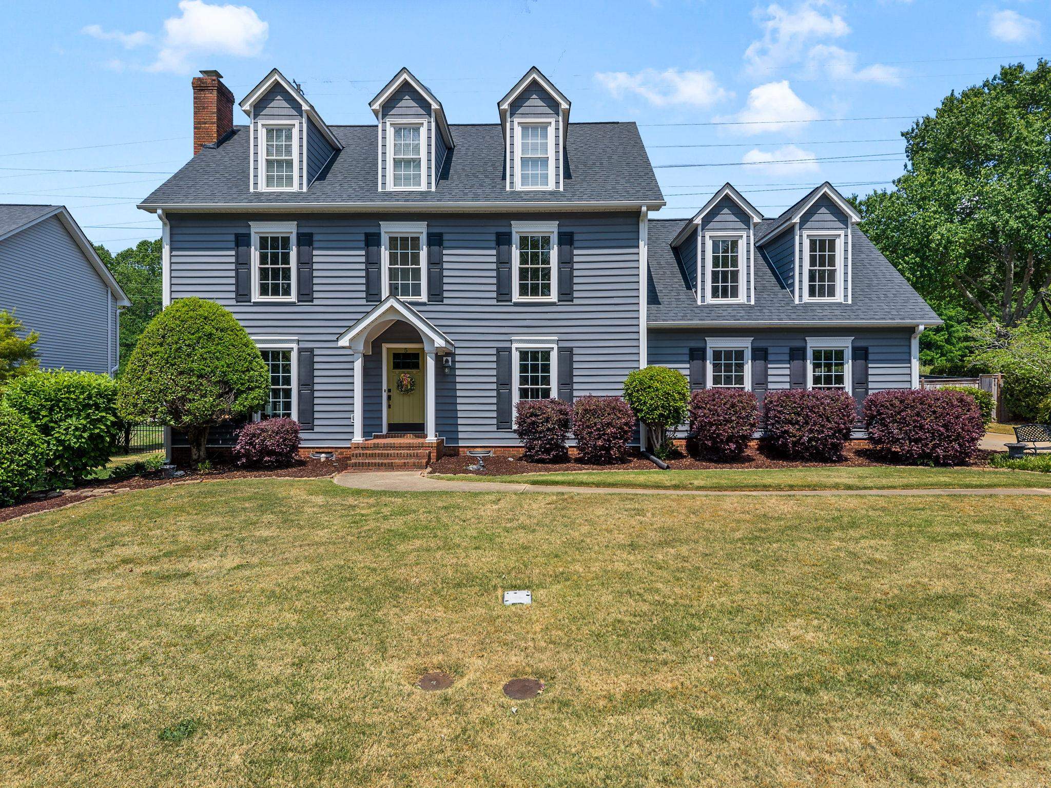 5 Staten Lane Property Photo 1