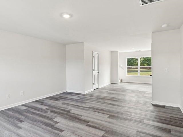 1216 Golf Drive Property Photo 5