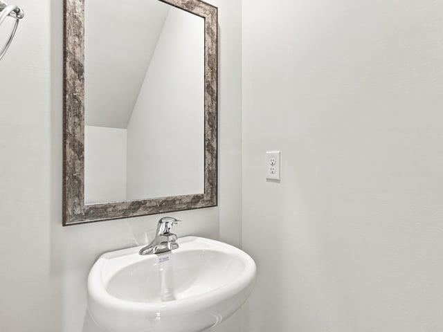 1216 Golf Drive Property Photo 11