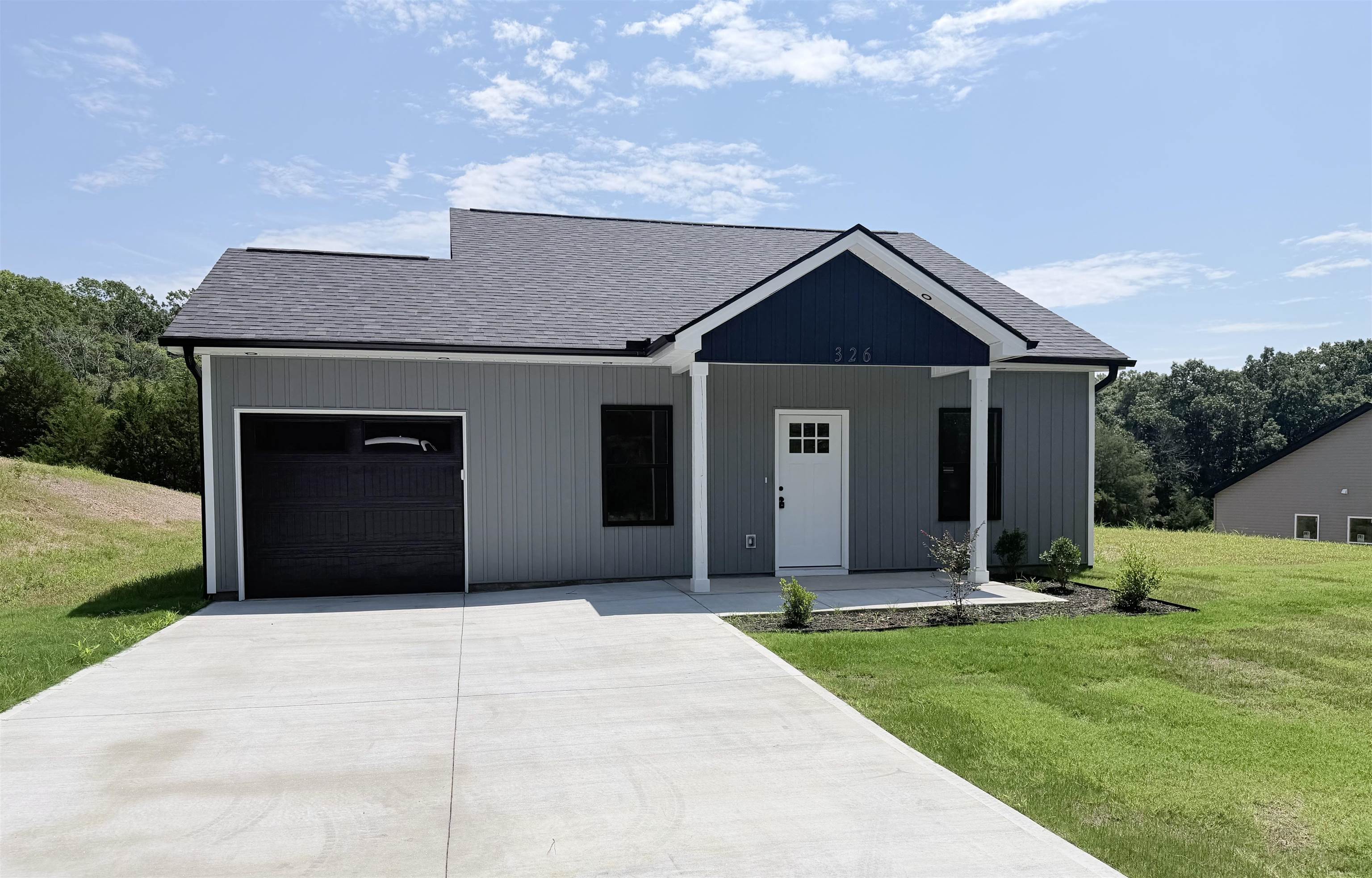 326 Minkum Rd Property Photo 2