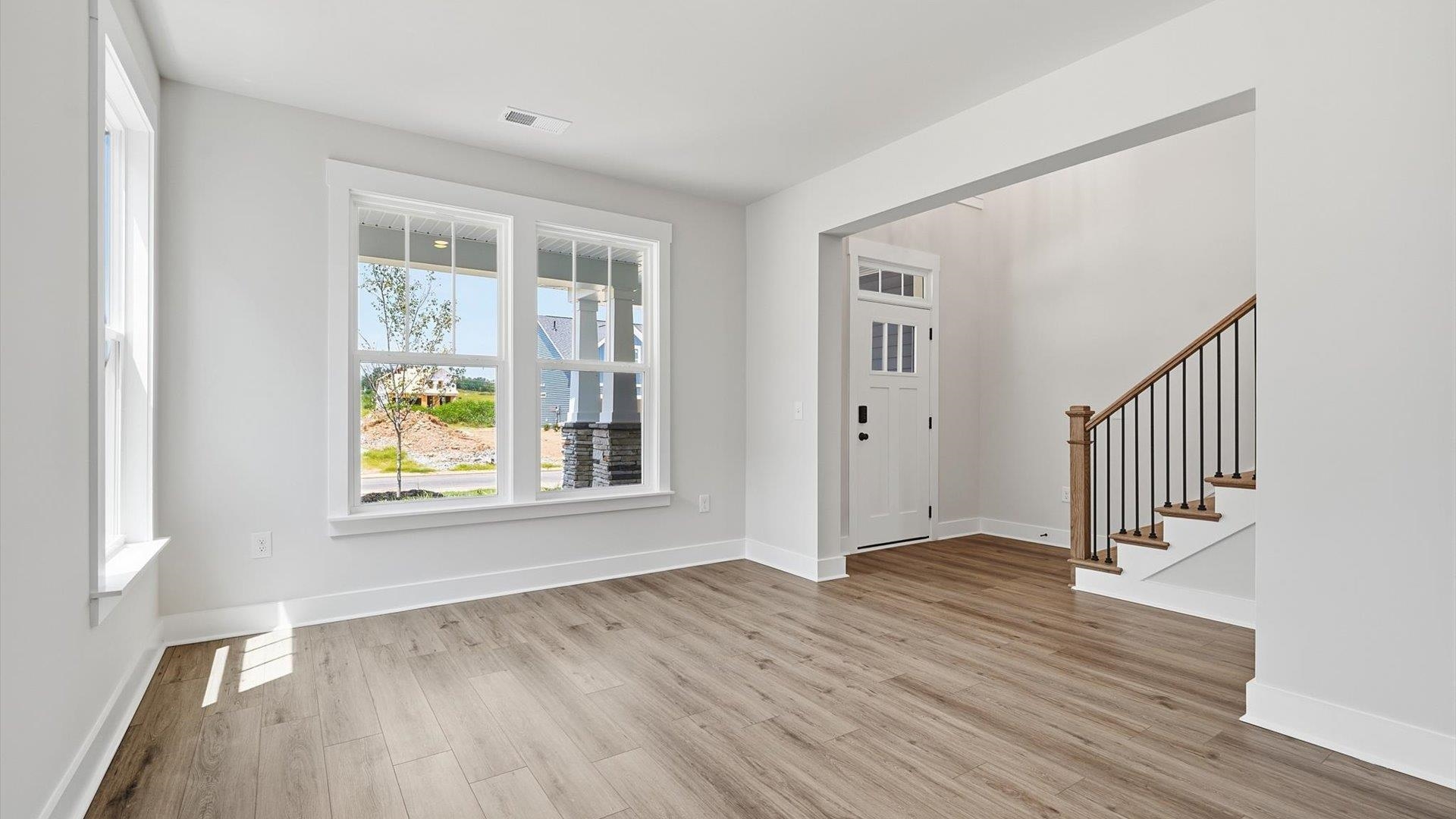 1005 Meadow Rue Court Property Photo 3