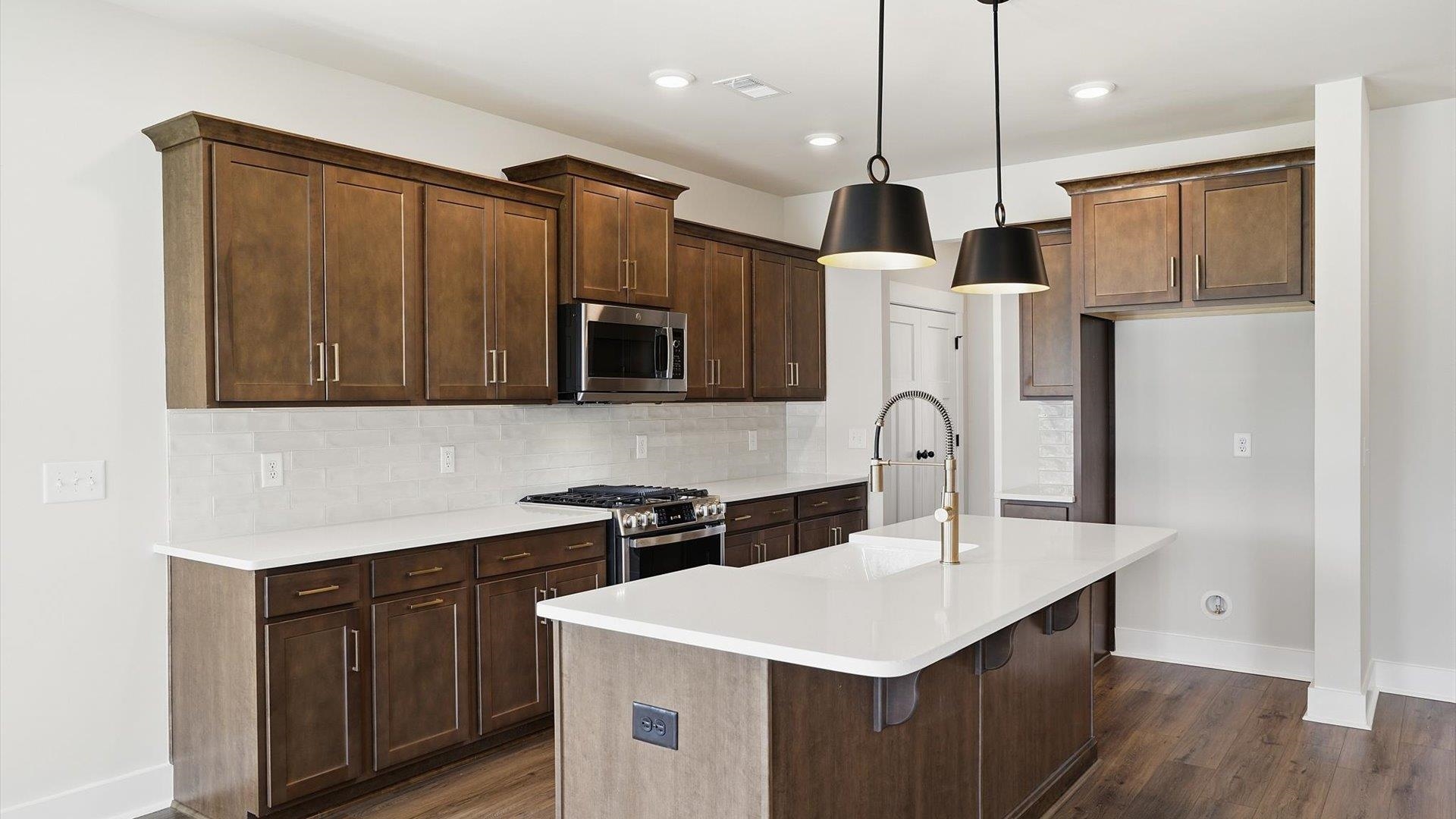 1005 Meadow Rue Court Property Photo 6