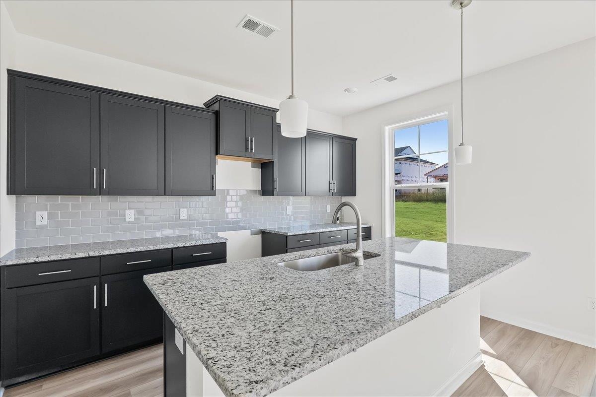 2045 Halton Oaks Drive Property Photo 4
