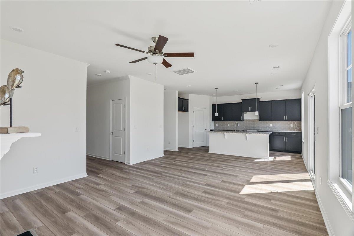 2045 Halton Oaks Drive Property Photo 8