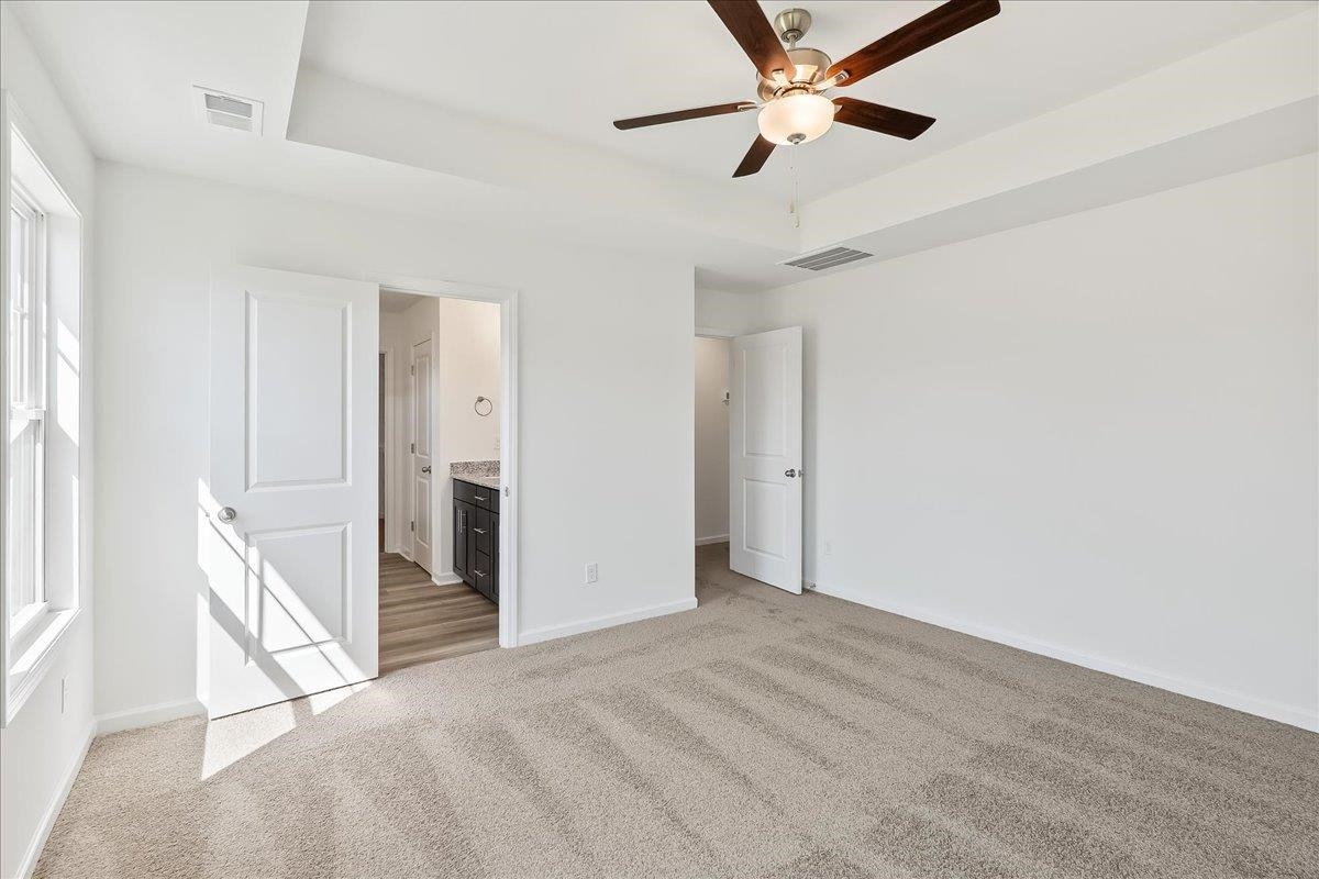 2045 Halton Oaks Drive Property Photo 14