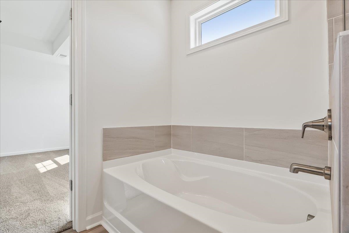 2045 Halton Oaks Drive Property Photo 17