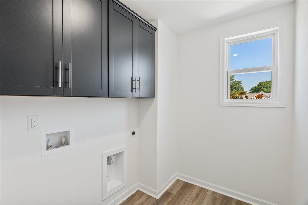 2045 Halton Oaks Drive Property Photo 25