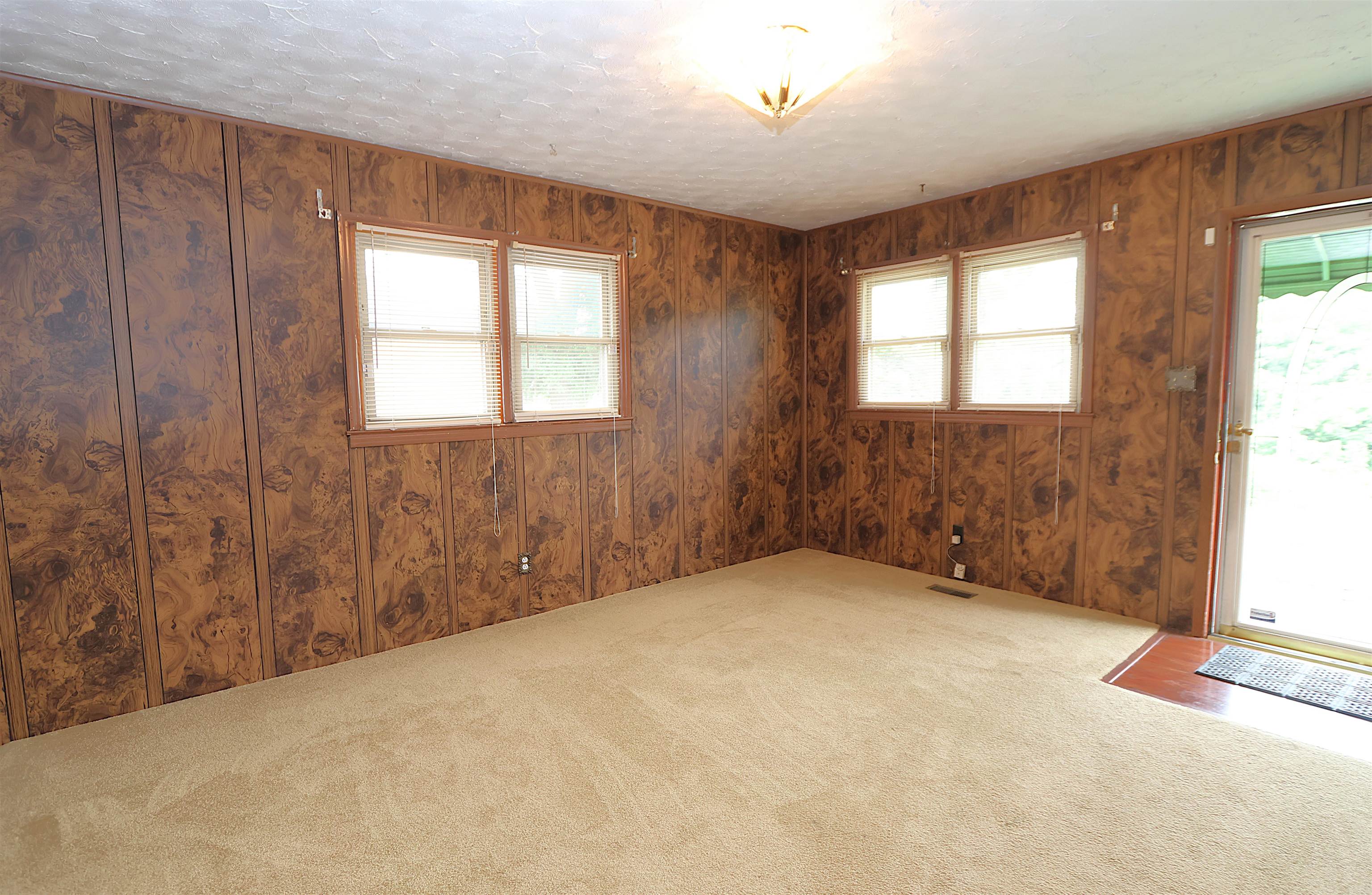 127 Norris Court Property Photo 7