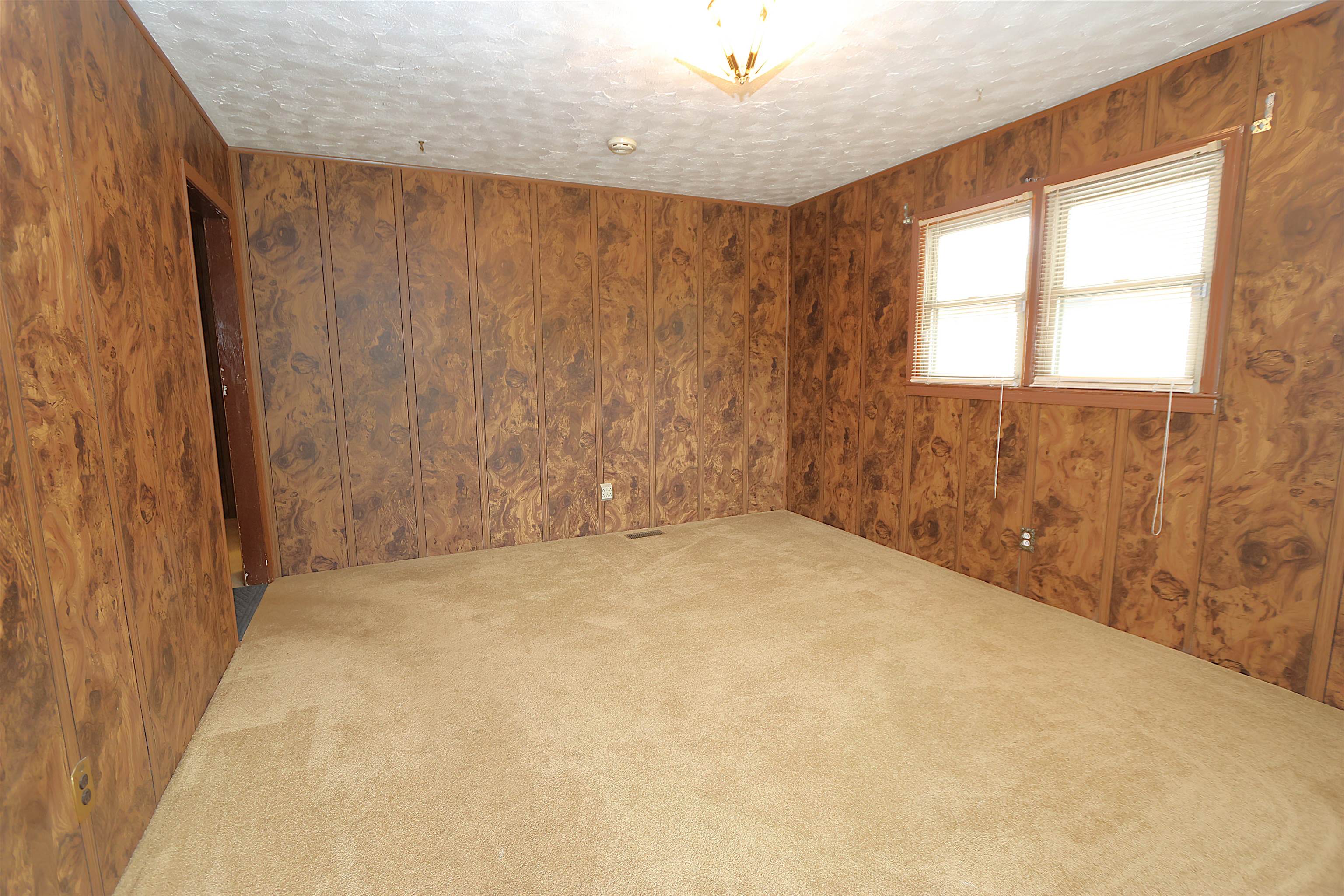 127 Norris Court Property Photo 8