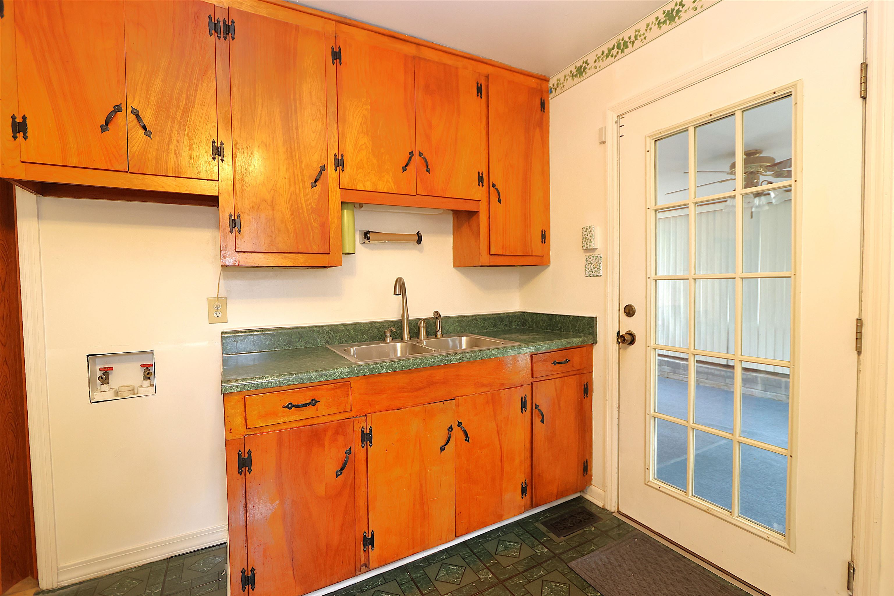 127 Norris Court Property Photo 39