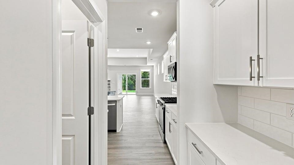 557 Woodcot Drive Property Photo 9