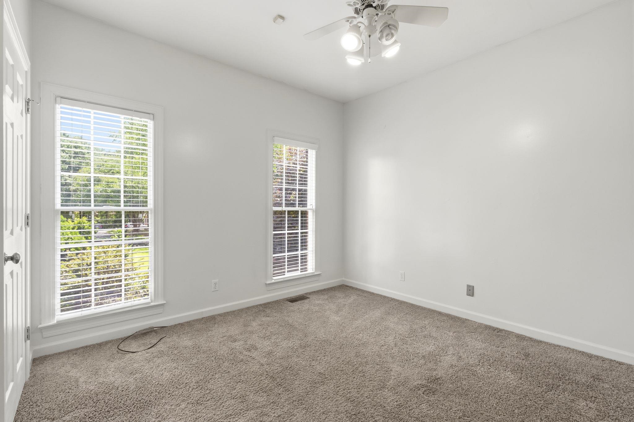 313 N Oakley Lane Property Photo 26