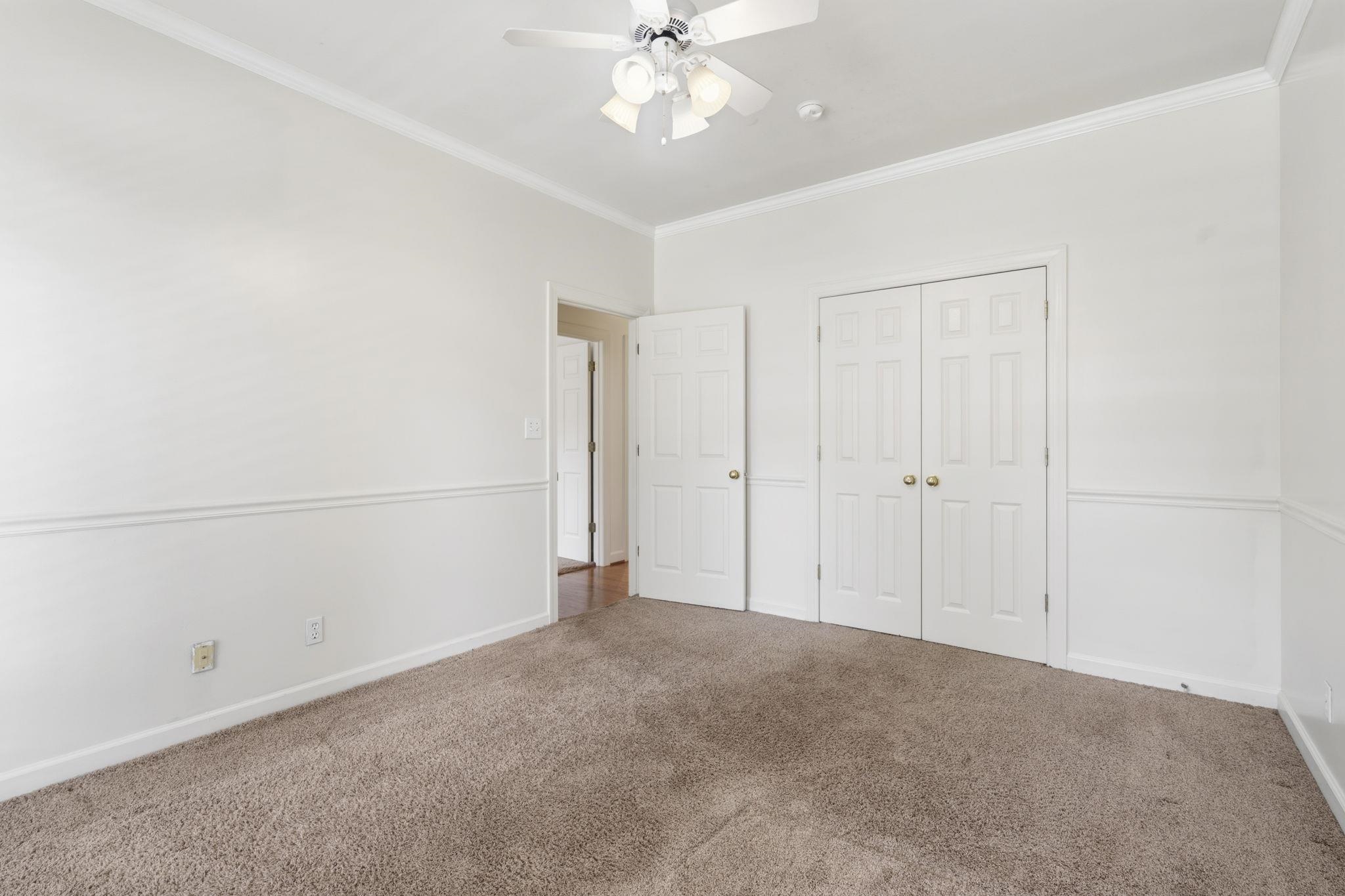 313 N Oakley Lane Property Photo 29