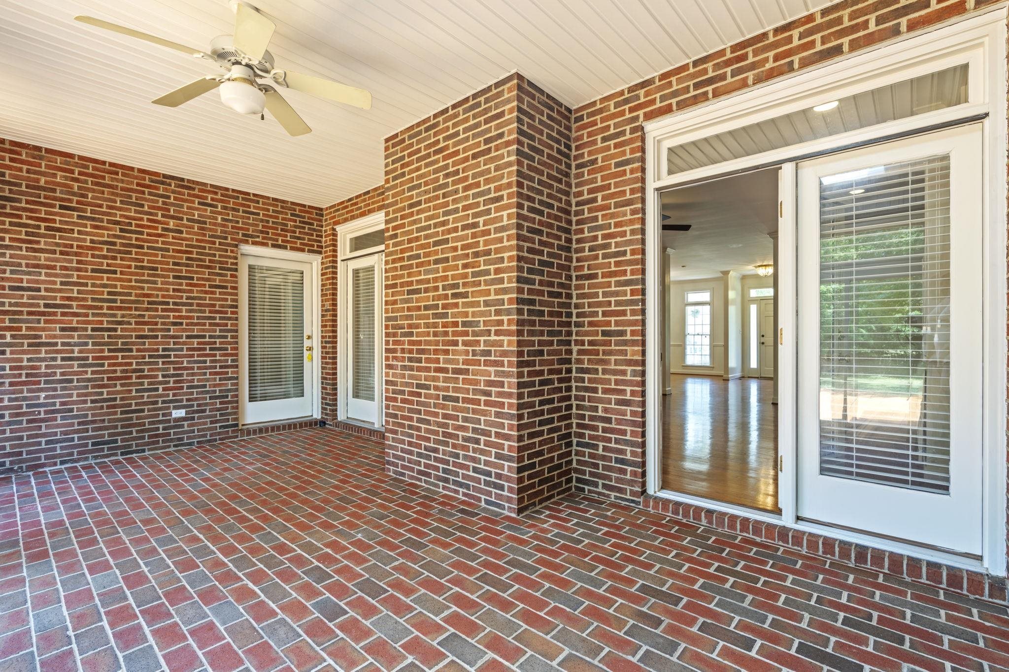 313 N Oakley Lane Property Photo 31