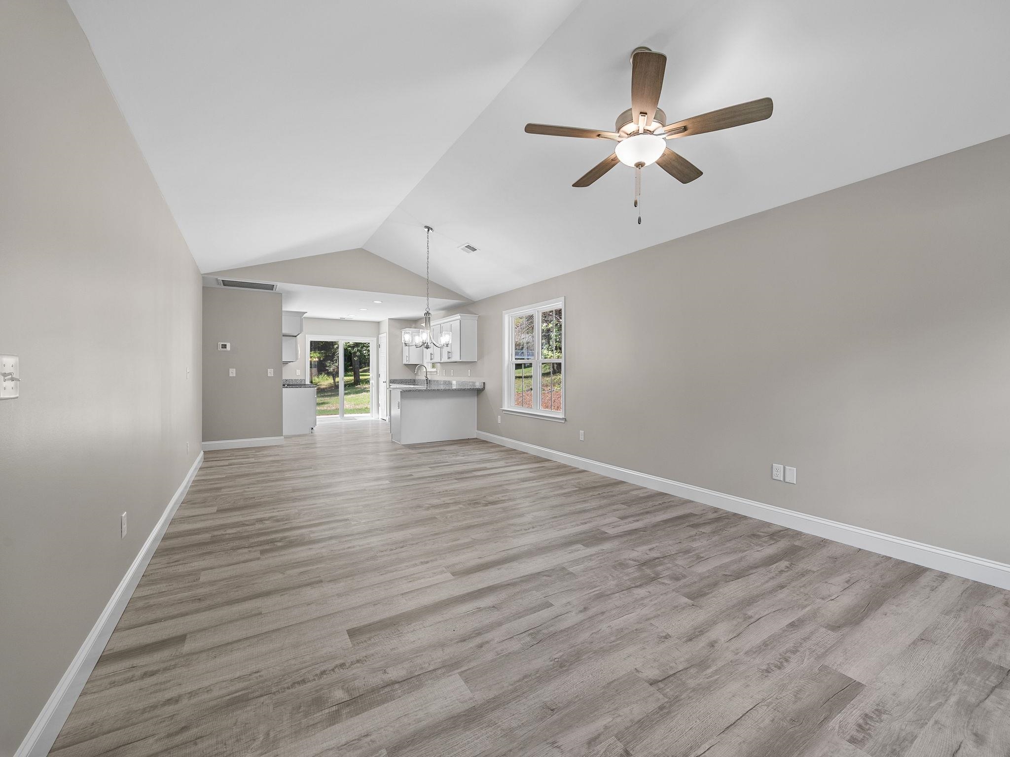 1075 E Prince Road Property Photo 6