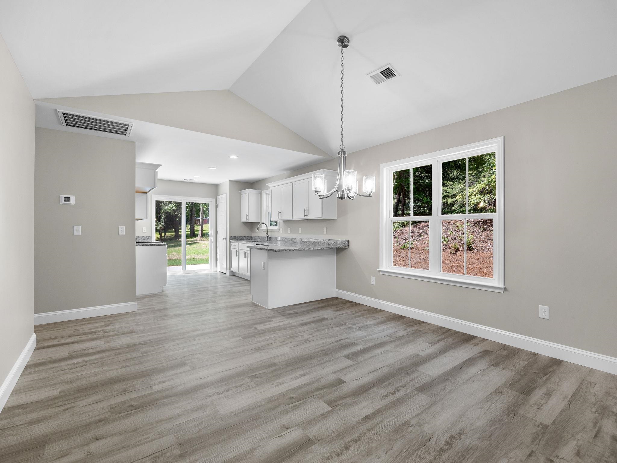 1075 E Prince Road Property Photo 8