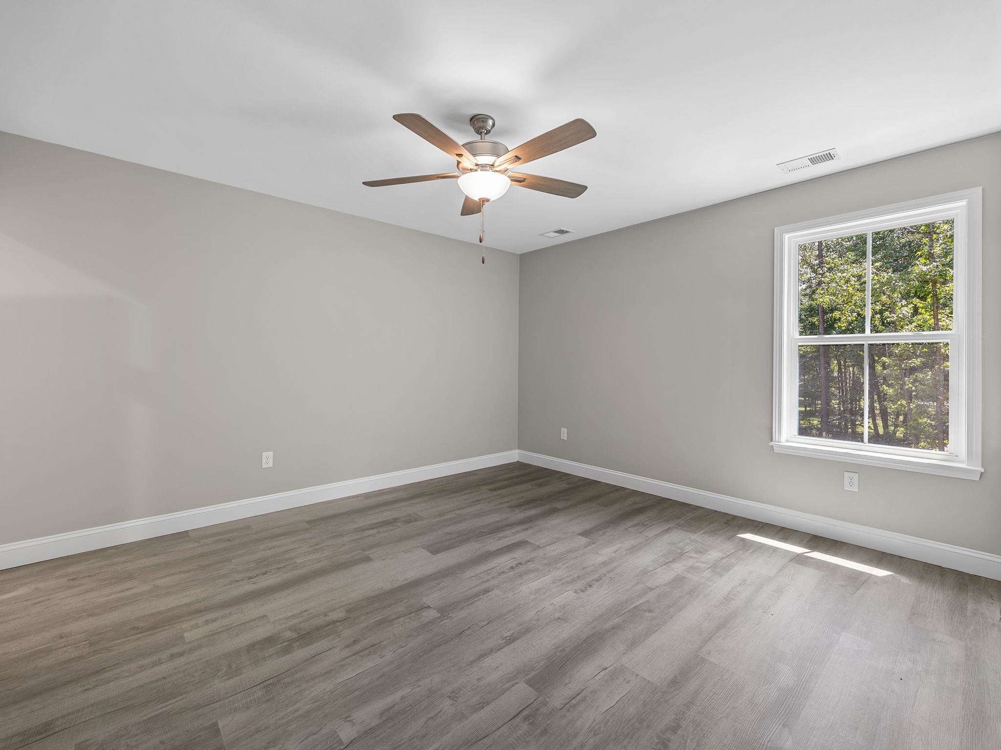 1075 E Prince Road Property Photo 17
