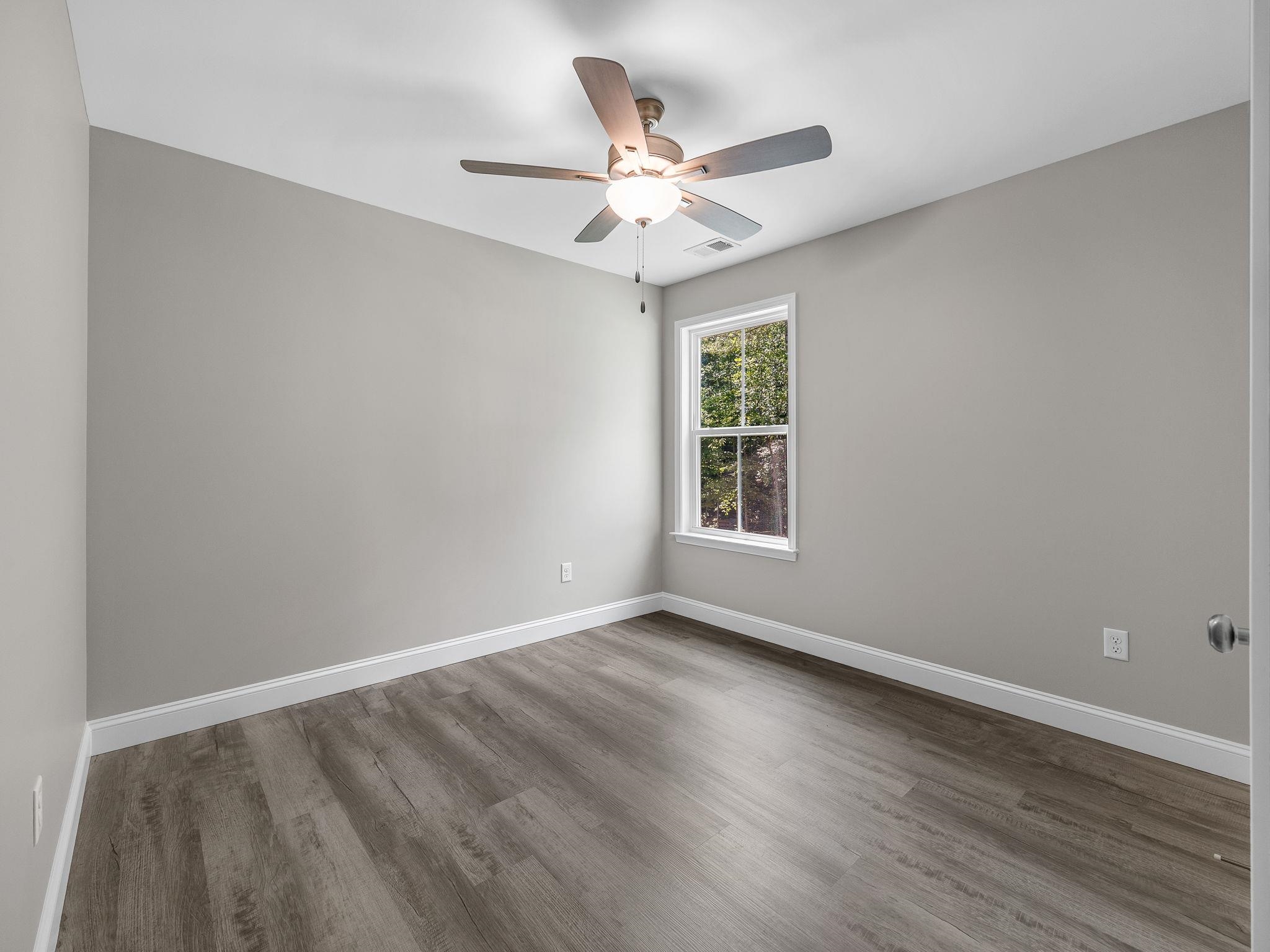 1075 E Prince Road Property Photo 23